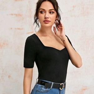 Sweetheart neck slim tee